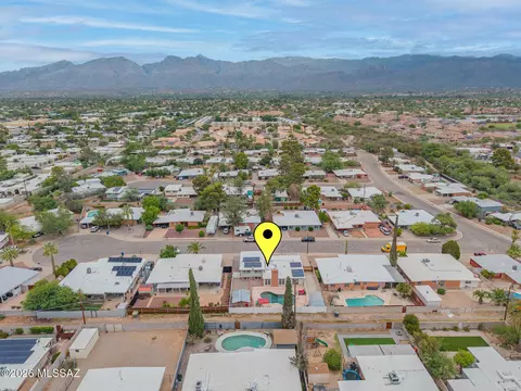 View/Area - 8128 E 4th Pl, Tucson, AZ 85710 photo 2 of 2