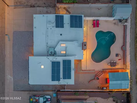 View/Area - 8128 E 4th Pl, Tucson, AZ 85710 photo 1 of 2