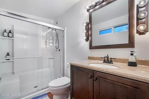 Bath - 8128 E 4th Pl, Tucson, AZ 85710 photo 4 of 6