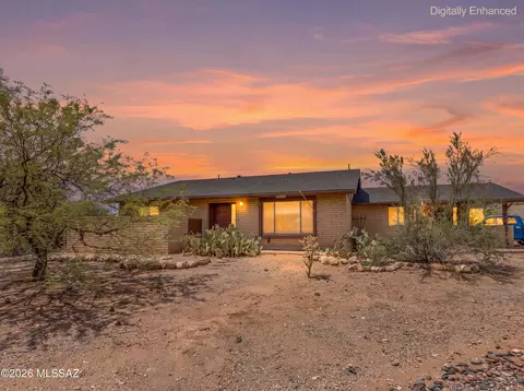3832 N Gunnison Dr, Tucson, AZ 85749