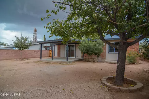Exterior - 6814 S 4th Ave, Tucson, AZ 85756 photo 3 of 3