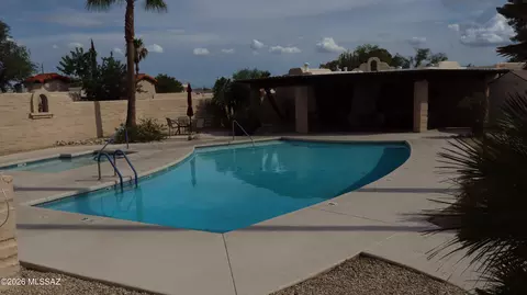 5213 N Tigua Dr, Tucson, AZ 85704
