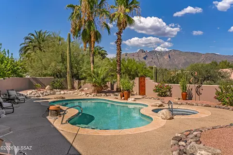 1430 Entrada Trece, Tucson, AZ 85718