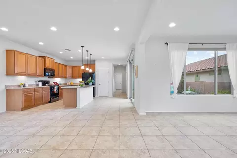 Entry Way - 14037 E Cariole St, Vail, AZ 85641 photo 3 of 5