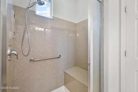 Bath - 14037 E Cariole St, Vail, AZ 85641 photo 1 of 2