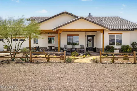 Exterior - 998 W Cholla Trl, Tombstone, AZ 85638 photo 3 of 12