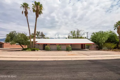 7401 E Calle Antigua, Tucson, AZ 85710