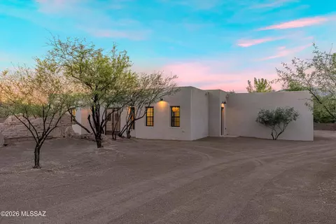 Exterior - 5259 E Fort Lowell Rd, Tucson, AZ 85712 photo 7 of 16