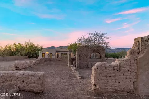 Exterior - 5259 E Fort Lowell Rd, Tucson, AZ 85712 photo 13 of 16