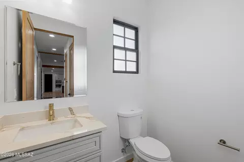 Bath - 5259 E Fort Lowell Rd, Tucson, AZ 85712 photo 4 of 7