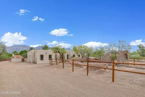 Exterior - 5259 E Fort Lowell Rd, Tucson, AZ 85712 photo 3 of 16