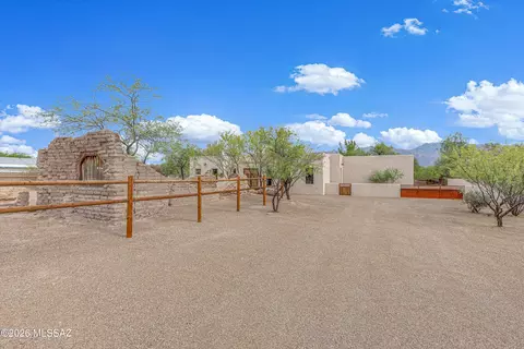 Exterior - 5259 E Fort Lowell Rd, Tucson, AZ 85712 photo 4 of 16
