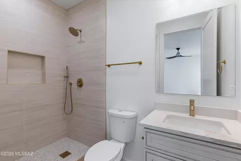 Bath - 5259 E Fort Lowell Rd, Tucson, AZ 85712 photo 5 of 7