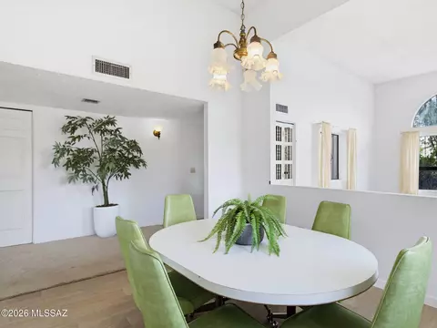 2821 E Weymouth Cir, Tucson, AZ 85716