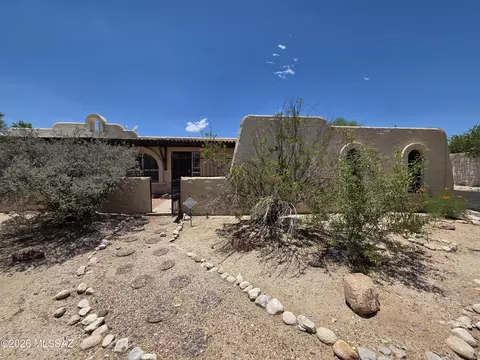 5216 N Pueblo Villas Dr, Tucson, AZ 85704
