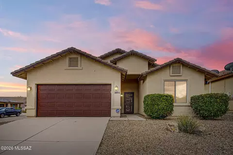 1684 Tenen Pass Dr, Benson, AZ 85602