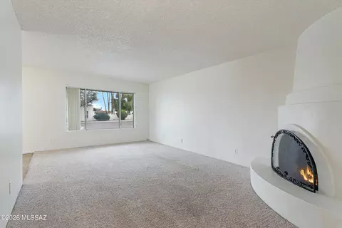 Living - 660 E River Rd #J, Tucson, AZ 85704 photo 1 of 8