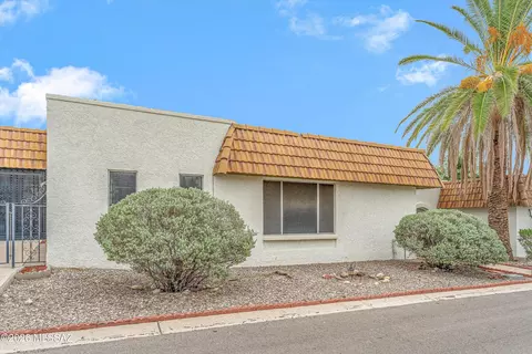 Exterior - 660 E River Rd #J, Tucson, AZ 85704 photo 2 of 2