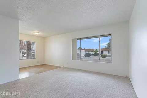 Living - 660 E River Rd #J, Tucson, AZ 85704 photo 4 of 8