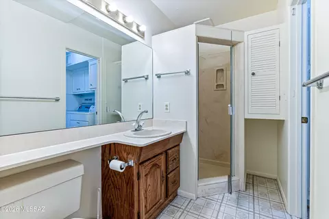 Bath - 5972 E Hampton St, Tucson, AZ 85712 photo 3 of 3