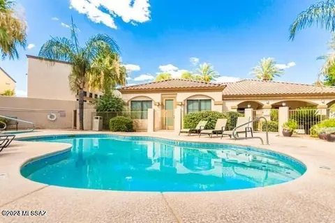 2550 E River Rd #4105, Tucson, AZ 85718