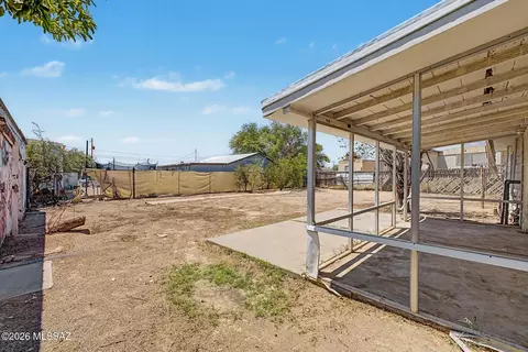 Exterior - 6210 S Euclid Ave, Tucson, AZ 85706 photo 4 of 8