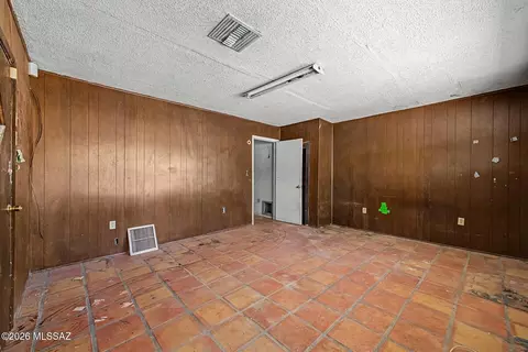 Bedroom - 6210 S Euclid Ave, Tucson, AZ 85706 photo 3 of 3