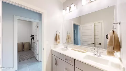 Bath - 14208 E Axle Dr, Vail, AZ 85641 photo 2 of 4