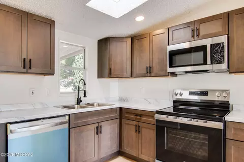 5545 E Hereford Rd, Hereford, AZ 85615
