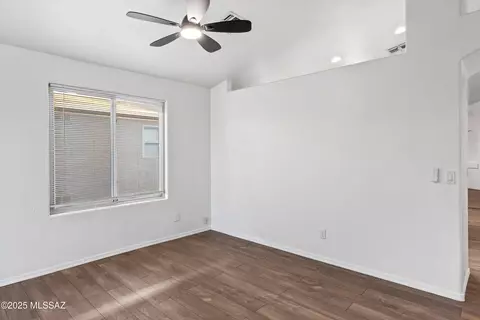 Living - 8806 E Mountain Spring Dr, Tucson, AZ 85747 photo 3 of 6
