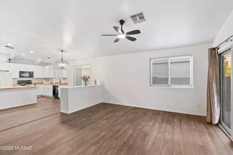 Living - 8806 E Mountain Spring Dr, Tucson, AZ 85747 photo 5 of 6