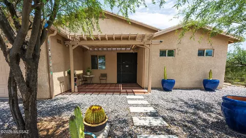 2160 W 36th St, Tucson, AZ 85713
