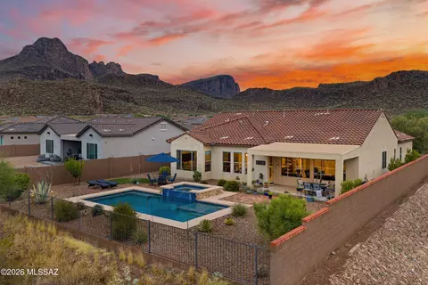 8508 N Van Cleeve Ln, Tucson, AZ 85743