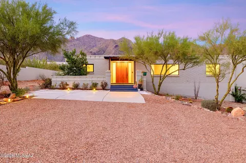 Exterior - 1331 E Thunderhead Cir, Tucson, AZ 85718 photo 1 of 8