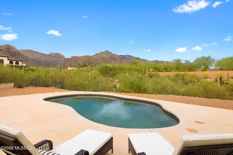 Exterior - 1331 E Thunderhead Cir, Tucson, AZ 85718 photo 7 of 8