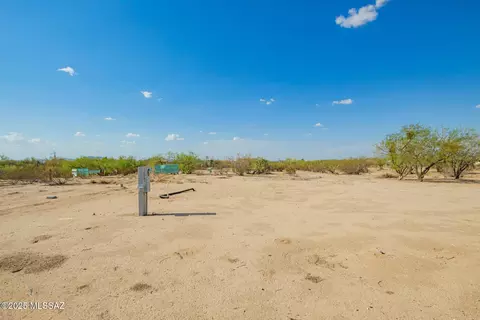 16081 W Quinlin Trl, Tucson, AZ 85735
