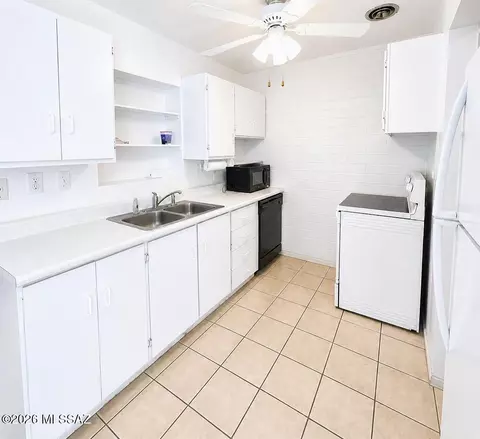 1776 S Palo Verde Ave #A13, Tucson, AZ 85713