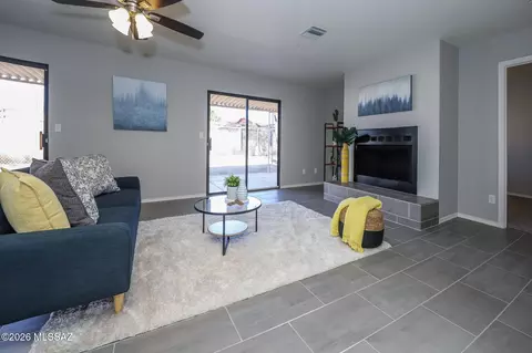 Living - 5601 E 10th St, Tucson, AZ 85711 photo 1 of 4