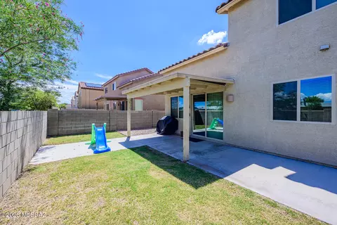 Exterior - 6385 E Boldin Dr, Tucson, AZ 85756 photo 5 of 9