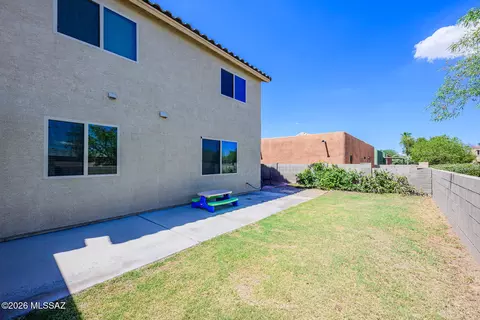 Exterior - 6385 E Boldin Dr, Tucson, AZ 85756 photo 6 of 9