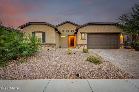 10869 N Stonebridge Dr, Oro Valley, AZ 85742