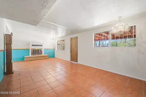 Living - 1731 E Holladay St, Tucson, AZ 85706 photo 2 of 3