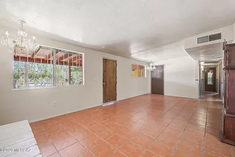 Living - 1731 E Holladay St, Tucson, AZ 85706 photo 1 of 3
