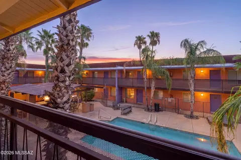 55 N Cherry Ave #209, Tucson, AZ 85719