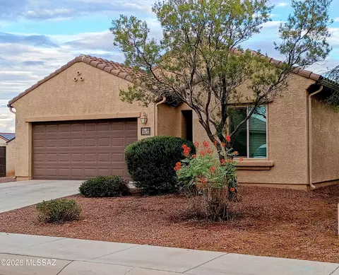 21387 E Homestead Dr, Red Rock, AZ 85145