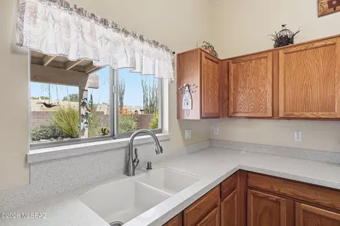 Kitchen - 2354 W Dillon Rd, Tucson, AZ 85745 photo 4 of 4