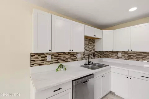 Kitchen - 4844 E Hampton St, Tucson, AZ 85712 photo 1 of 2