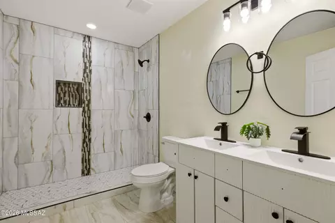 Bath - 4844 E Hampton St, Tucson, AZ 85712 photo 1 of 2