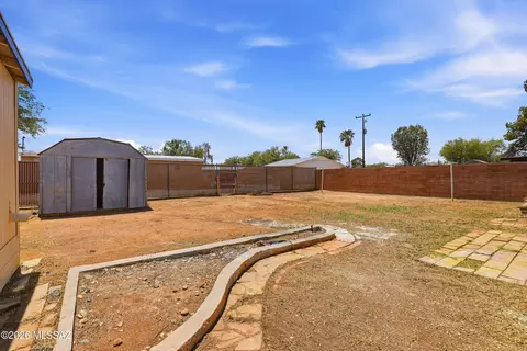 Exterior - 4844 E Hampton St, Tucson, AZ 85712 photo 2 of 3