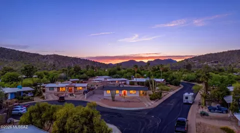 2743 W Calle Arandas, Tucson, AZ 85745
